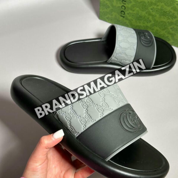 Шлепанцы Gucci BM71846277