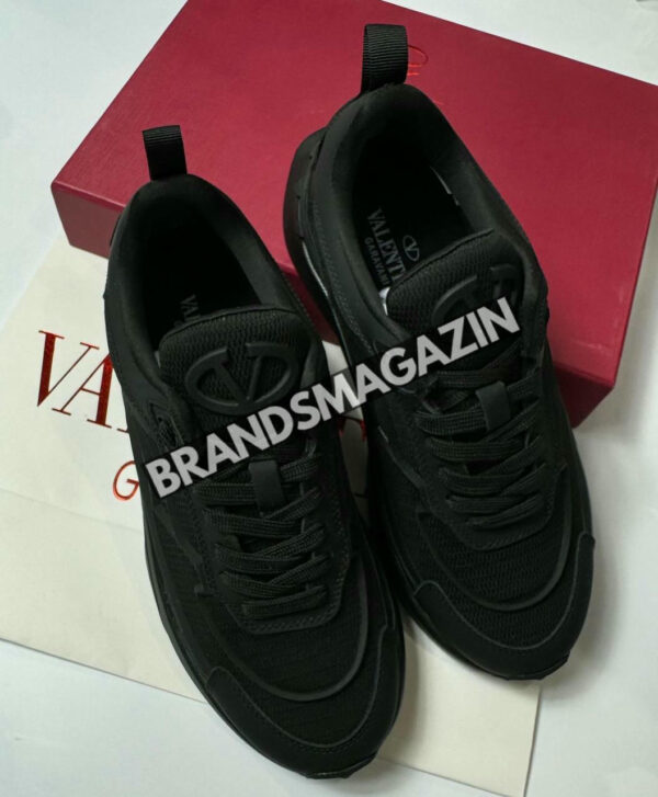 Кроссовки Valentino BM45765357377