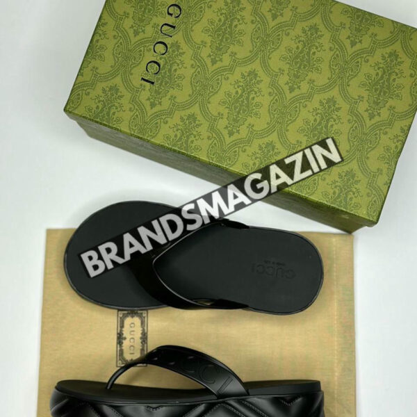 Шлепанцы Gucci BM71392077