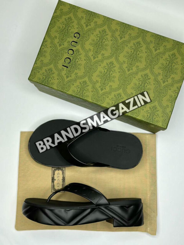 Шлепанцы Gucci BM71392077