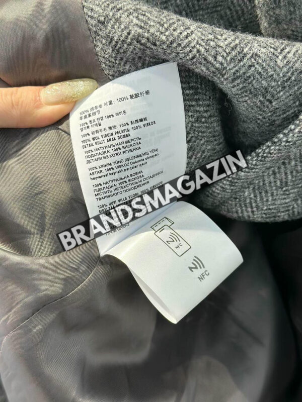 Пальто MIU MIU BM46878494677 2