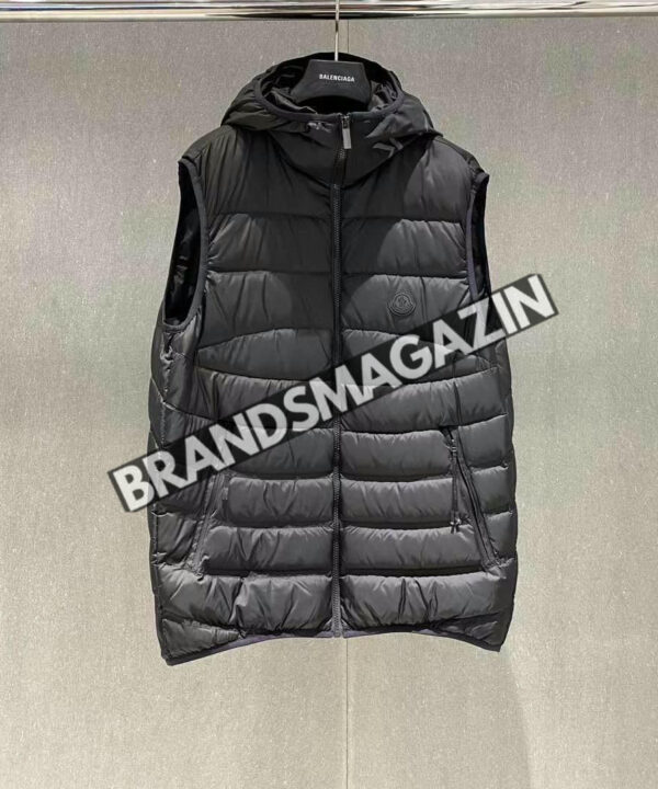Безрукавка Moncler BM45841028377 Безрукавка Moncler BM45841028377