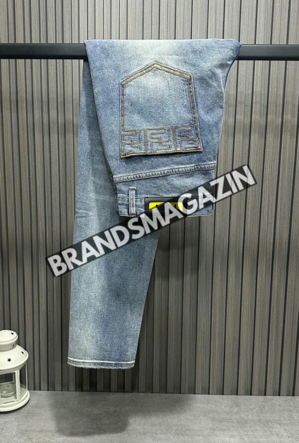 Джинсы Fendi BM46747132177