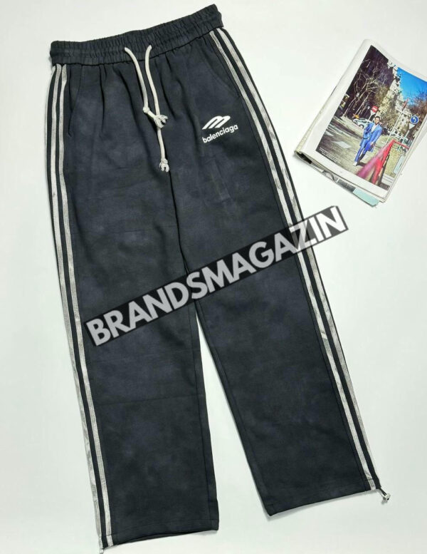 Спортивные штаны Balenciaga BM47000421477