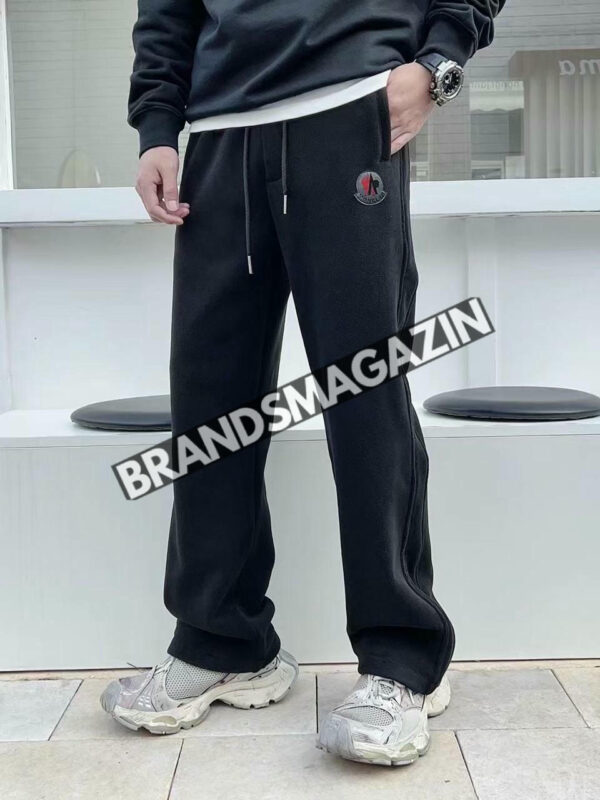 Спортивные штаны Moncler BM47462063877