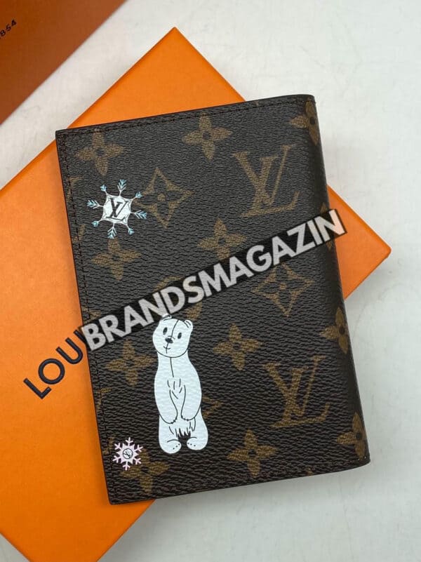Обложка на паспорт Louis Vuitton BM47455135877 3