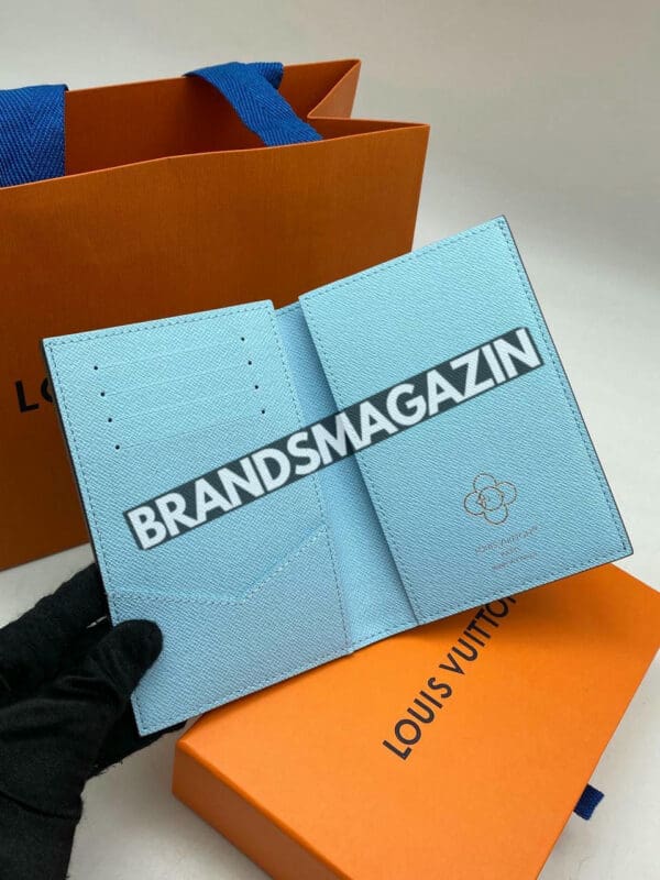 Обложка на паспорт Louis Vuitton BM47455135877 2