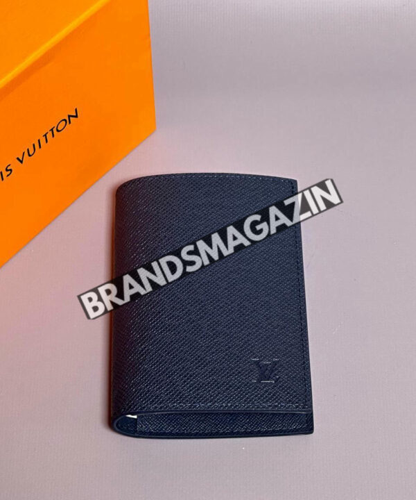 Обложка на паспорт Louis Vuitton BM47588704577 Обложка на паспорт Louis Vuitton BM47588704577