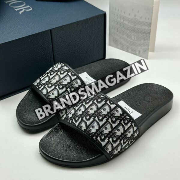 Шлепанцы Dior BM68992377