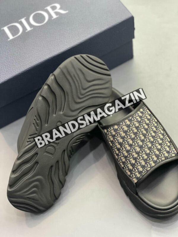 Шлепанцы Christian Dior BM69817277 3