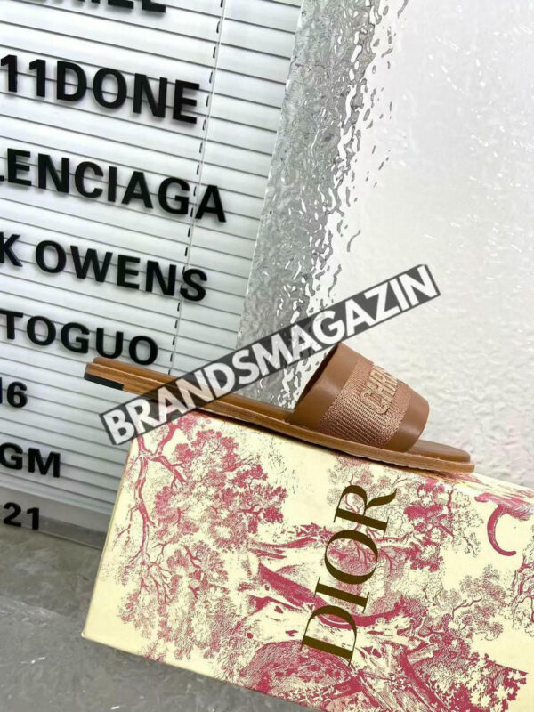 Шлепанцы Dior BM70935877 3