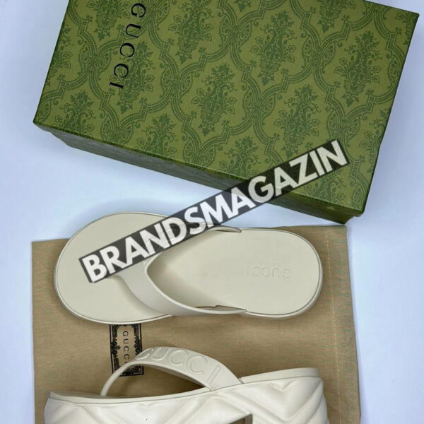 Шлепанцы Gucci BM71392177