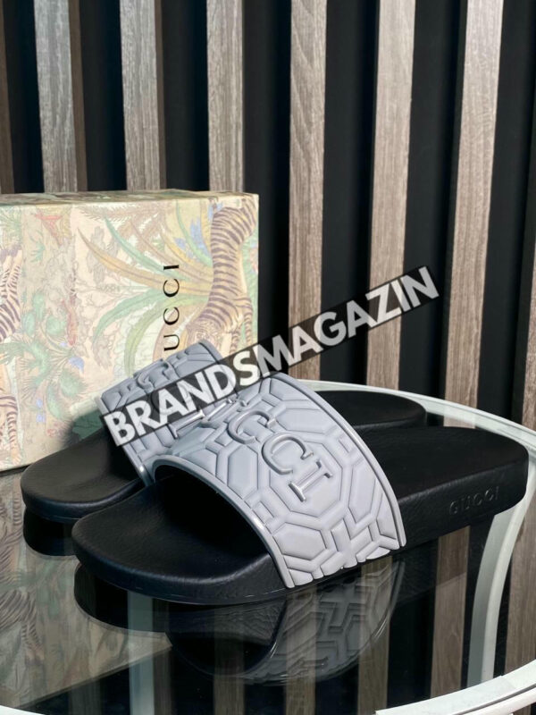 Шлепанцы Gucci BM70427577