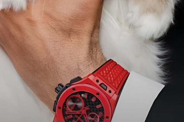 Шупетт и Hublot: Как кошка Карла Лагерфельда покорила мир люксовых часов