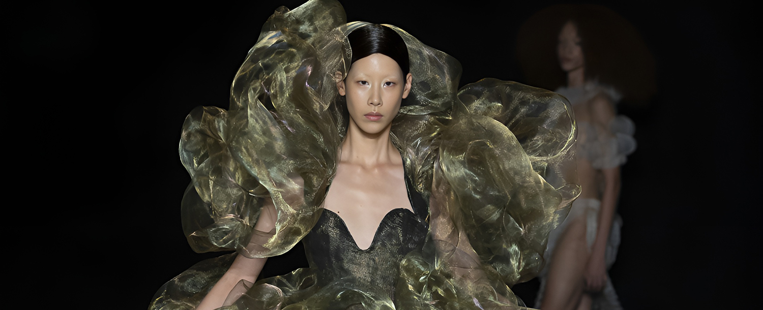 Iris Van Herpen Sympoiesis: кутюр вне тела, времени и гравитации