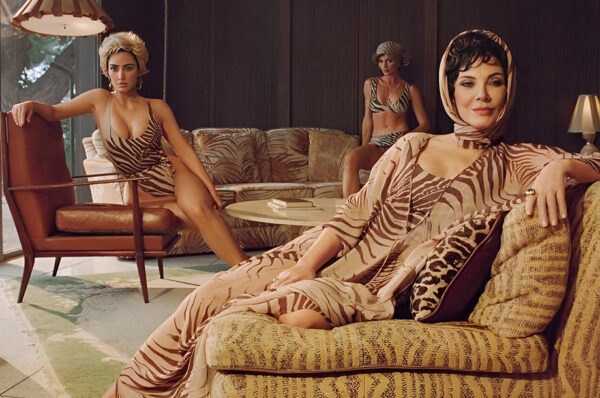 Крис Дженнер в кампании Skims x Roberto Cavalli от Надии Ли Коэн