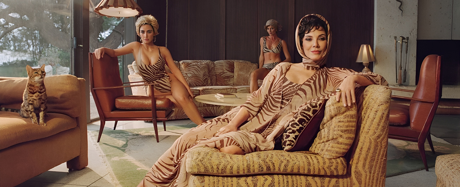Крис Дженнер в кампании Skims x Roberto Cavalli от Надии Ли Коэн