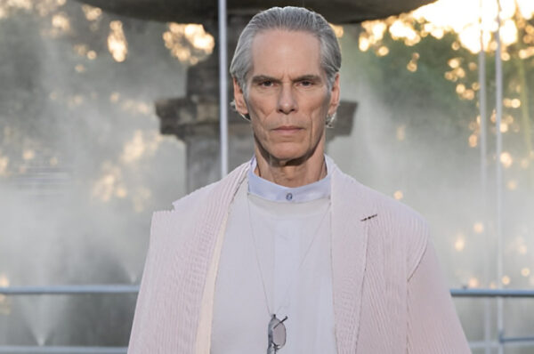 Homme Plissé Issey Miyake SS26: новая глава на Pitti Uomo в Италии
