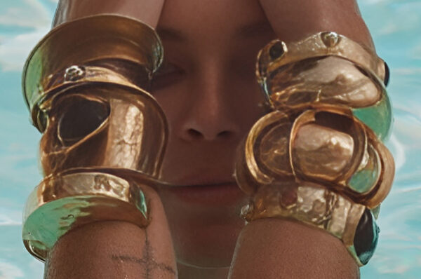 Saint Laurent: жара и ностальгия в кампейне «Shades of Summer»